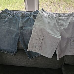 DC GREG CARGO SHORTS AND WRANGLER DENIM SHORTS! SIZE 18 BOYS!